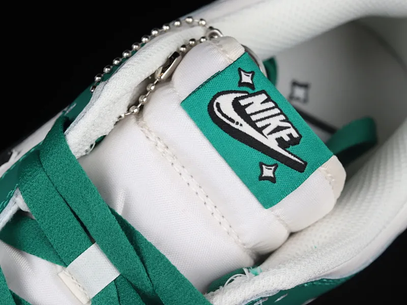 All Categories Nk SB Dunk Series Nk SB Dunk Low Low-top Sneakers #ZG Version Nk SB Dunk Low "Lottery" Heineken Color SB Smashing Backboard Fashion Casual Sneakers DR9654-100